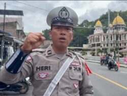 Polres Simalungun Pantau Arus Lalu Lintas Lancar Pasca Operasi Lilin Toba 2024