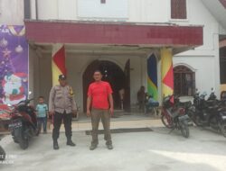 Personil Polsek Labuhan Ruku Melaksanakan Kegiatan Patroli Dan Pengamanan Ibadah Minggu Di Gereja