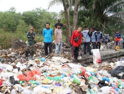 Giat Gotong Royong Dalam Membersihkan Tumpukan Sampah di Kecamatan Mandau