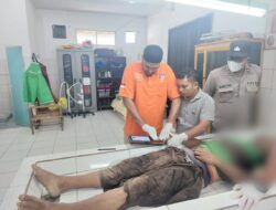 Inafis Polres Simalungun Lakukan Identifikasi Pria Tanpa Identitas Ditemukan Meninggal di Teras Rumah Warga