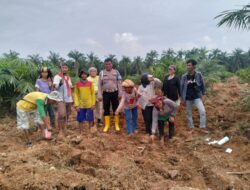 Personil Polsek Indrapura Melakukan Koordinasi Serta Pengecekan Lahan