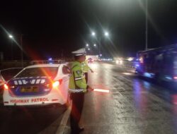 Sat Lantas Polres Batu Bara, Melaksanakan Kegiatan Patroli Blue Light.