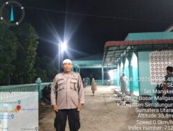 Kapolsubsektor Pematang Bandar Amankan Sholat Isya dan Tarawih di Masjid Al Muttaqin, Sampaikan Pesan Kamtibmas