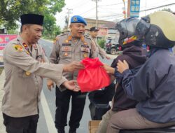 Polres Simalungun Bagikan Takjil Gratis Kepada Masyarakat: Wujud Profesionalisme Polri Dalam Layanan Kamtibmas Selama Ramadhan