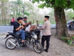 Polres Simalungun Cegah Aksi Balap Liar Di Batu Silangit Saat Patroli Ramadhan: Implementasi Profesionalisme Polri Dalam Pengamanan Kamtibmas