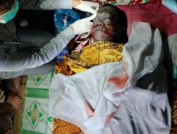 Polsek Labuhan Ruku, Menemukan Mayat Tenggelam Di Pinggir Pantai Fasipik.