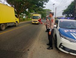 Patroli Kibas Bendera Dan Video Situasi Arus Lalulintas, Gelar Sat Lantas Polres Batu Bara.