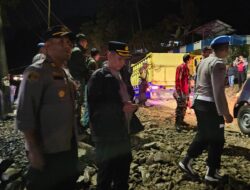 Polres Simalungun Berjibaku, Akses Jalan Di Huta Siloan Sudah Bisa Dilalui Dengan Sistem Buka Tutup