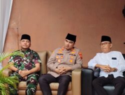 Wakapolda Sumut Hadiri Buka Puasa Bersama Staf Sus AYPPSDP Kemhan RI H. Janmat Sembiring, S.E Di Kampung Halamannya.