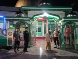 Plt, Kapolsek Medang Deras,Gelar Pengamanan Sholat Tarawih Pada Bulan Suci Ramadhan 1446 H.