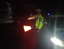 Sat Lantas Polres Batu Bara, Gelar Patroli Blue Light, Pastikan Aman Dititik Rawan Laka.