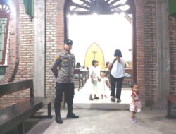 Polres Batu Bara Dan Jajaran Lakukan Pengamanan Ibadah Malam Kamis Putih Memperingati Hari Kenaikan Isa Al-Masih Tahun 2025.