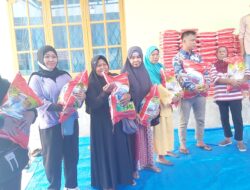 Pengusaha Mie Riau Bagikan Beras 127 Karung Kepada Penyapu Jalan Duri