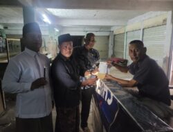 Baznas Kota Batam Serahkan Bantuan Kemanusiaan kepada Warga Belakang Padang yang Sakit dan Terlantar