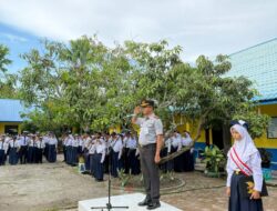 Kalapas Labuhan Ruku Soetopo Berutu Jadi Pembina Upacara di SMPN 1 Talawi, Tekakan Bahaya Penyalahgunaan Narkotika.