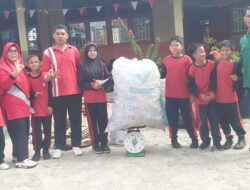 Agen Perubahan Peduli Lingkungan Siswa SDN 22 Bathin Solapan