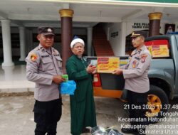 Peduli Korban Bencana, Polsek Tanah Jawa Salurkan Bantuan Lewat Tuan Guru Batak