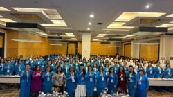 Perempuan Kristen Tangguh Berdiri Teguh Dan Giat Melayani