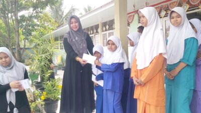 SDN 18 Mandau Santuni Anak Yatim Fakir Miskin Dan Kaum Dhuafa