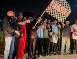 Camat Mandau Kibarkan Bendera Takbir Keliling Kelurahan Talang Mandi