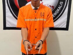 Honorer Dinas PU Mandau MFY Dicekok Polisi Dua Paket Diduga Narkotika