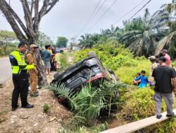Supir Innova Tabrak Fortuner Milik Waka DPRD Bengkalis Diduga Pengaruh Narkotika