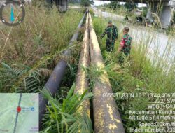 Babinsa Kandis, Patroli Pengamanan Line Pipa Area Kandis Kota dan Komsos Tentang SKK Migas Ke Warga