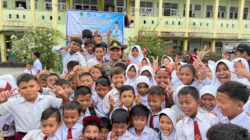 Kapolsek Panipahan Pimpin Upacara Hardiknas 2026 di SDN 001 Panipahan