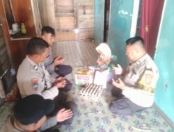 Kapolsek Panipahan Salurkan Bantuan Sembako Melalui Program Jumat Berkah, Wujud Nyata Kepedulian Polri