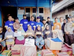 Bentuk Kepedulian Pemkab Rohil, Wakil Bupati Jhony Carles Tinjau Kebakaran Dijalan Bulan dan Serahkan Bantuan