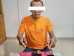 Pria Berkacamata Tengah Malam Dicekok Polsek Mandau