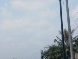 PT. Guna Agung Semesta, Pasang Traffic Light Tanda Hati Hati di Pertigaan Jalan Menuju PKS