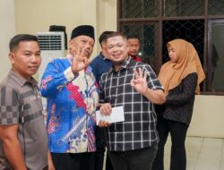 Selama 3 Hari Camat Keliling Mandau Serahkan Honorer Ketua RT/RW Dan LPMK