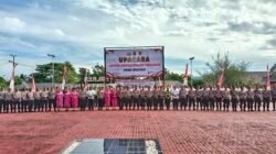 Momen Haru dan Bangga, Kompol Suit Purba Dasuha Terima Kenaikan Pangkat Pengabdian di Polres Simalungun