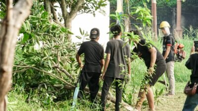Semangat Gotong Royong di Jalan Gaya Baru Ujung Kelurahan Duri Timur