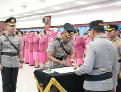 AKBP Eko Jabat Kapolres Bengkalis AKBP Fahrian Berangkat Ke Pulau Jawa