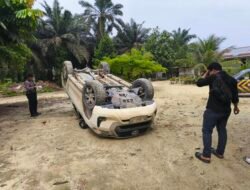Warga Gulingkan Aset Security STRUM Milik PT Adei Duri Pinggir