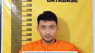 Warga Labuhan Batu Dicekok Polsek Mandau Di Gate 125 Duri