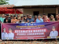 Camat Mandau Tinjau Lokasi Dua Rumah Pasca Kebakaran Di Kelurahan Gajah Sakti
