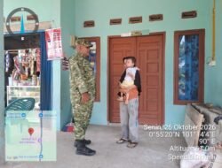 Babinsa Sertu Satria Marni Cek dan Mendata Anak Warga Yang Stunting di Kampung Binaannya